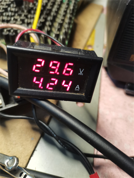 入:48VDC(42-62v) 出: 30-36V 4.2A pwm调光电源