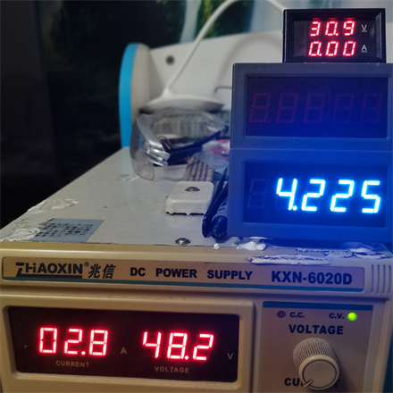 DC48V输入,输出30-36V 4.2A 电源