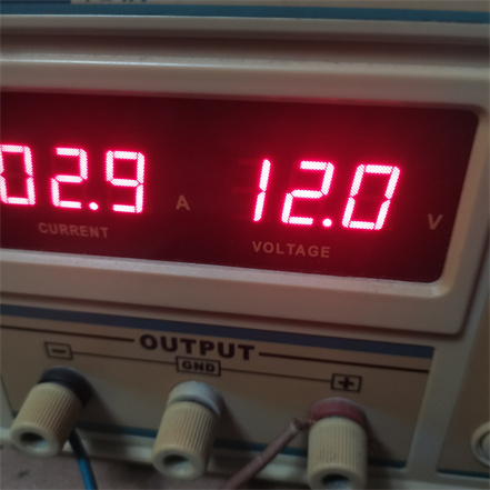 效率88%输入电压：DC12V   电流：3.1A±3%电压：9.6V功率：30W