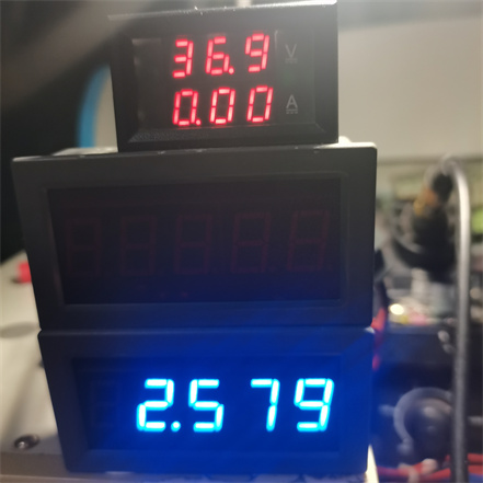 输入电压：AC36V    2.6A±3%、驱动输出电压：34-38V功率：100W