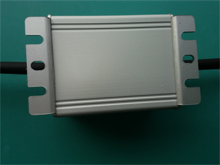 输入功率 AC36V 30W 1.05A