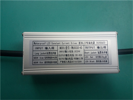 DC24V 40W 0.9A输入，高效率97%