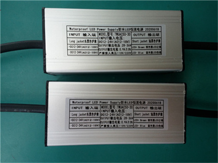 AC DC 12-24V输入30W 0.9A  28-36V LED驱动器电源