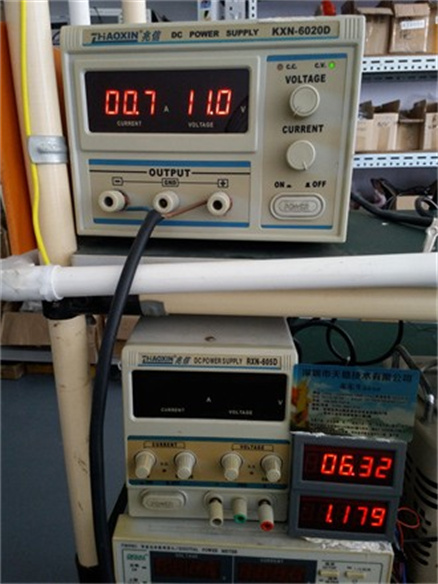 输入DC12V 7W 1.2A 6V输出LED电源