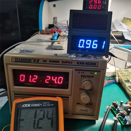 dc24v 30w输入，0.96A 30-35V输出 DCDC电源